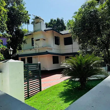 Dream House Near Iim Kozhikode & Nit Calicut Exterior photo